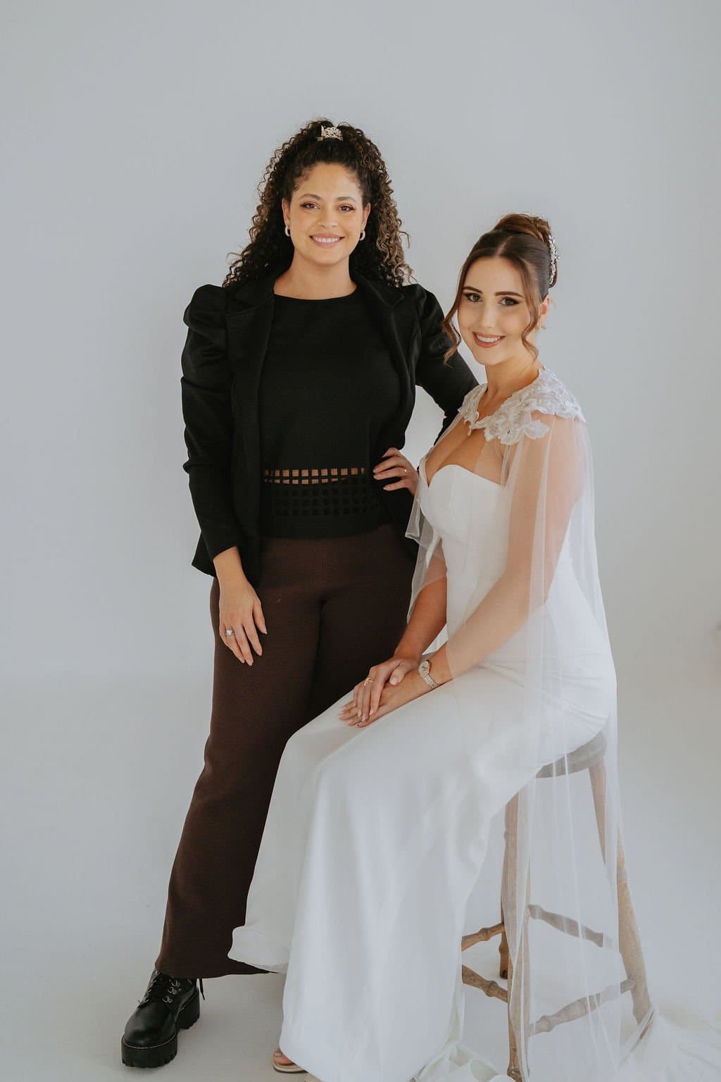 Poliana Figueiredo, mobile makeup artist in Perth
